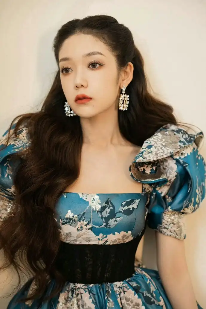 老人使用手写输入法